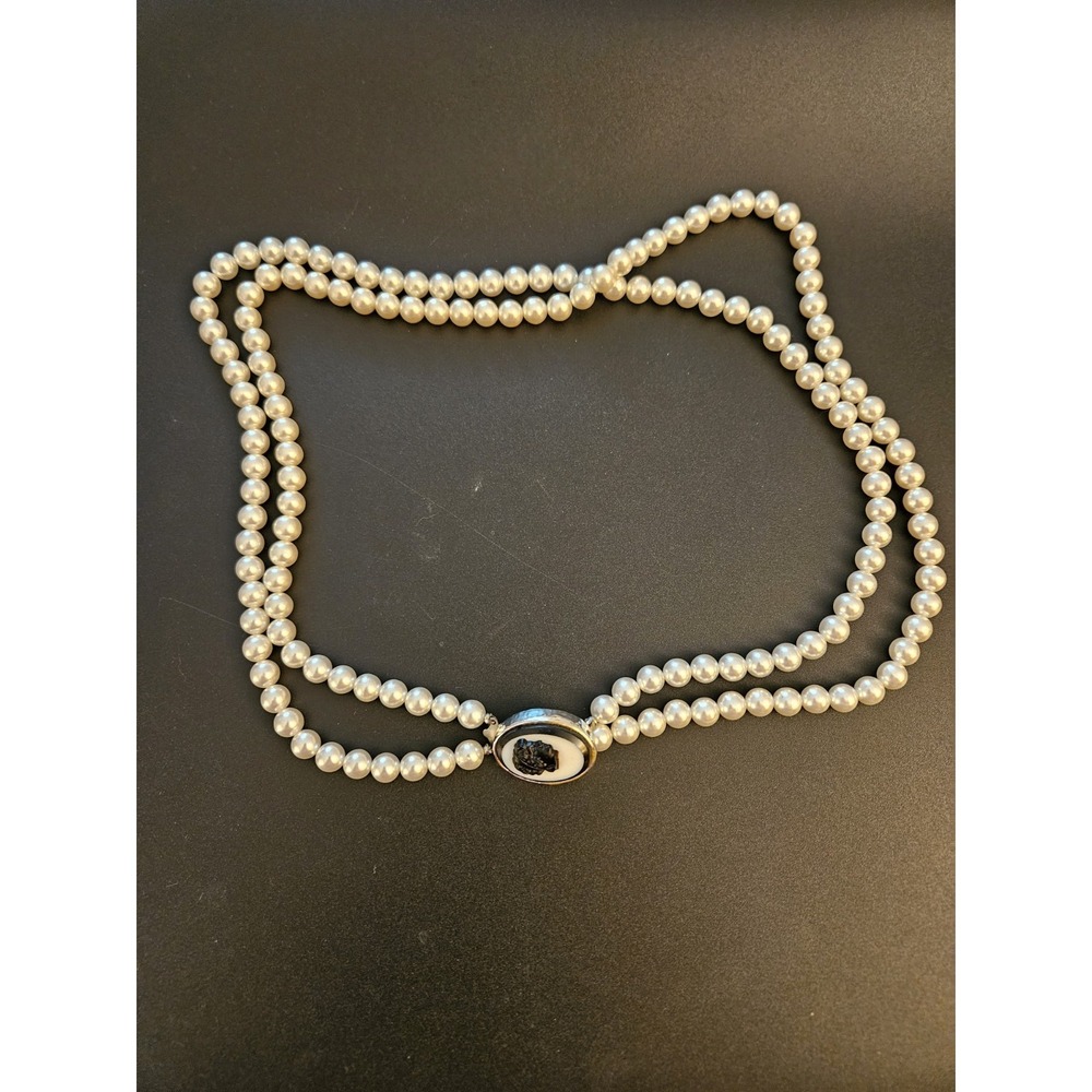 Vintage Double Strand Faux Pearl Necklace w/ Cameo Style Clasp (626)